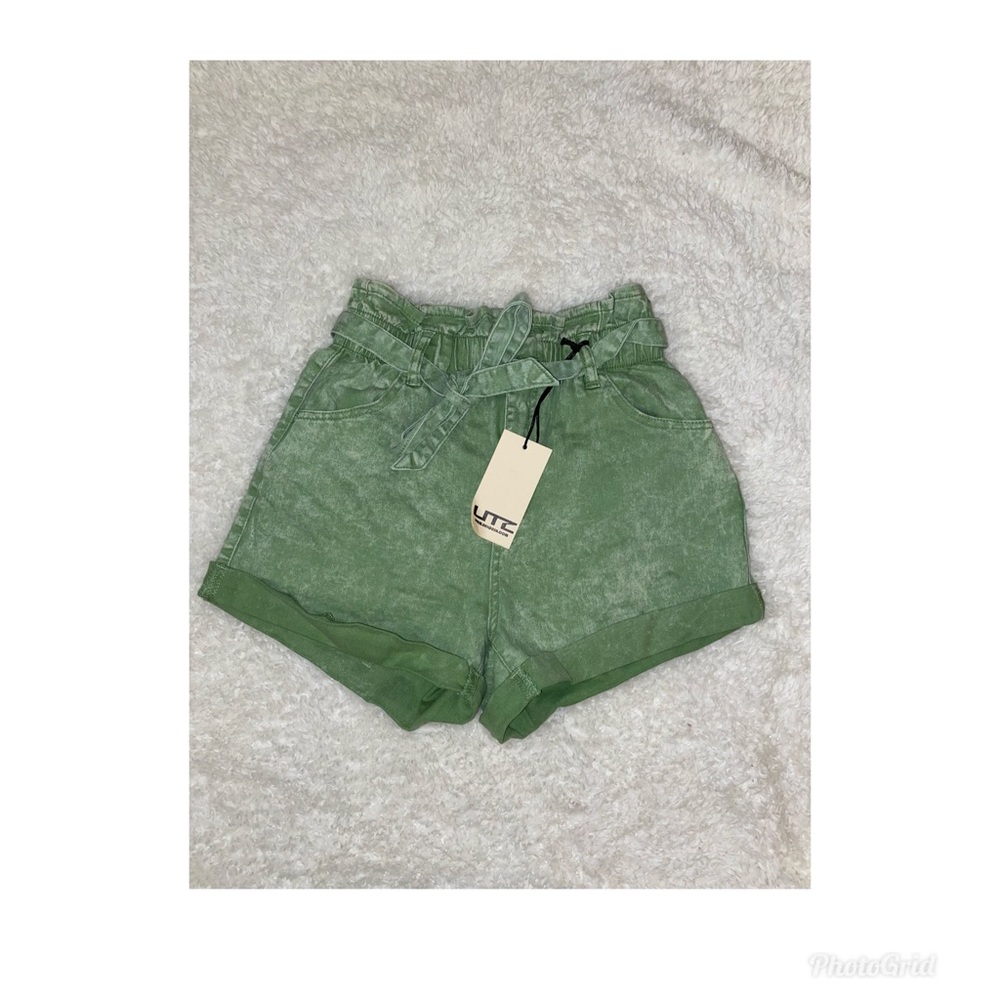 Fashion nova short